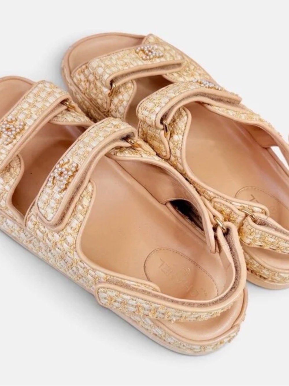 CHANEL sz EU42 raffia Dad Sandals in beige with pearl CC adornment (gently worn) - Picture 6 of 9
